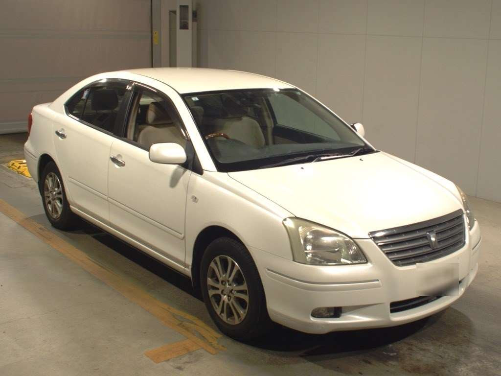 2005 Toyota Premio ZZT240[2]