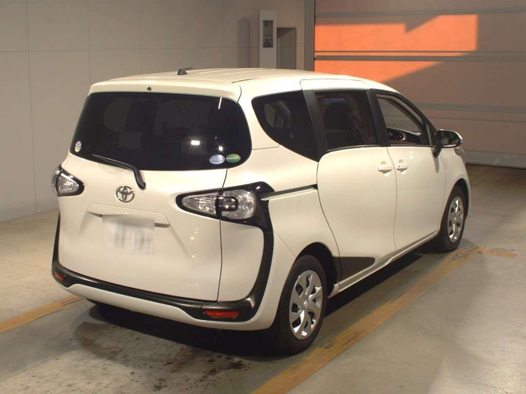 2018 Toyota Sienta NSP170G[1]