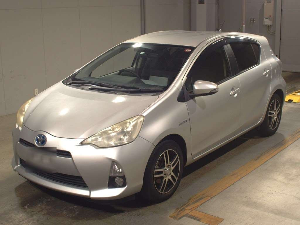 2012 Toyota Aqua NHP10[0]