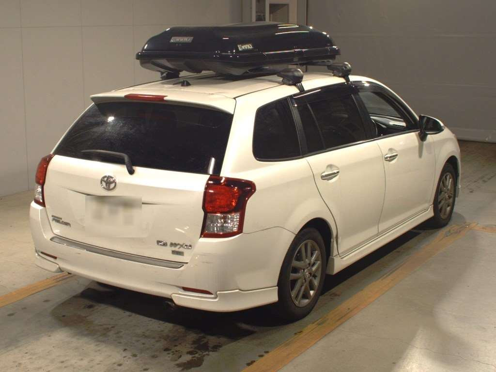 2013 Toyota Corolla Fielder ZRE162G[1]