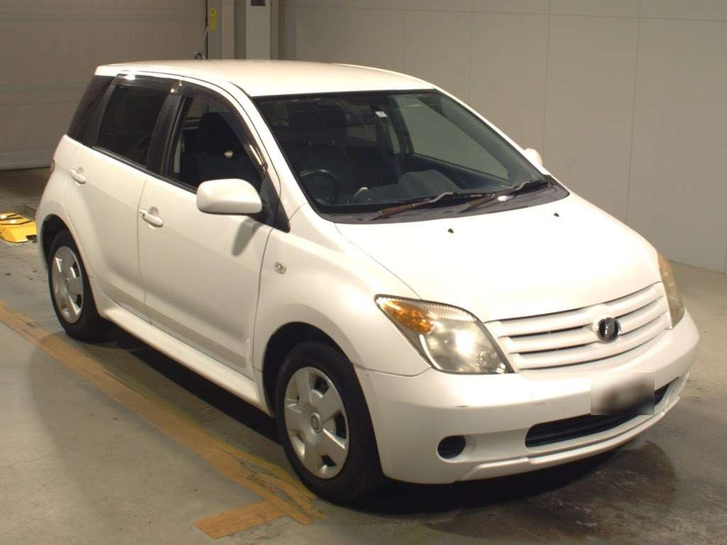 2006 Toyota IST NCP60[2]