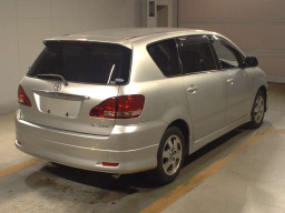 2002 Toyota Ipsum