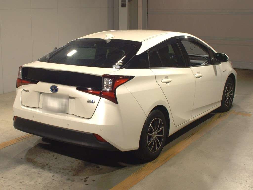 2019 Toyota Prius ZVW51[1]