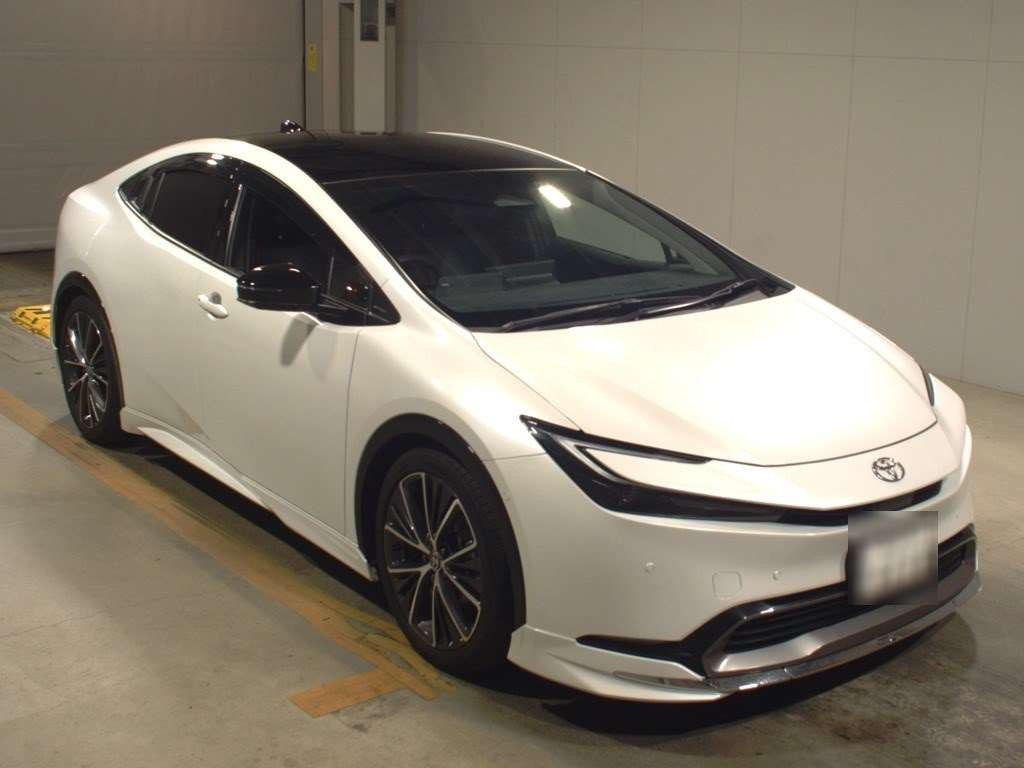 2023 Toyota Prius MXWH60[2]