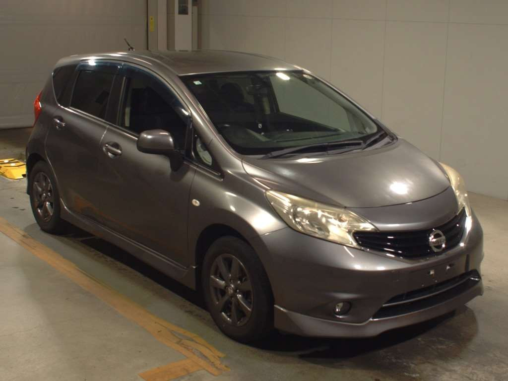 2014 Nissan Note E12[2]