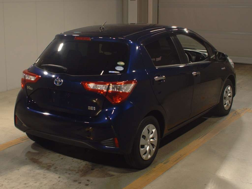 2018 Toyota Vitz NHP130[1]