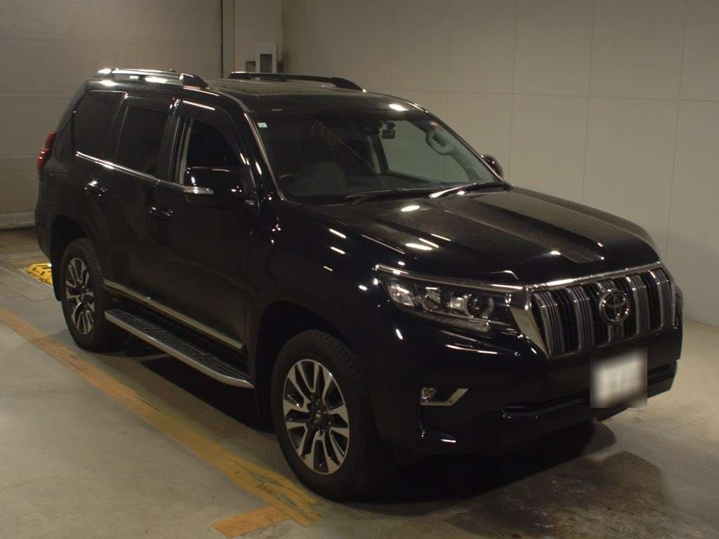 2023 Toyota Land Cruiser Prado GDJ151W[2]