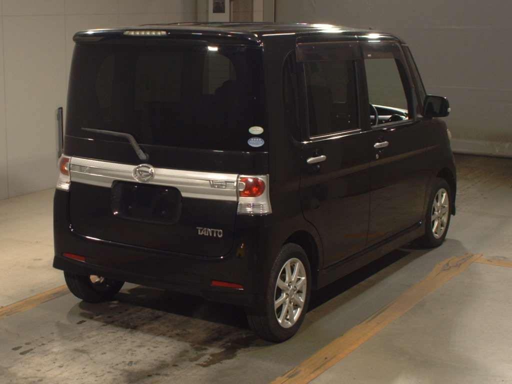 2011 Daihatsu Tanto Custom L375S[1]