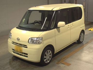 2011 Daihatsu Tanto