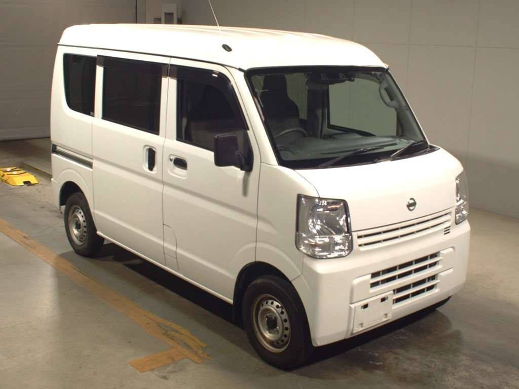 2020 Nissan NV100 Clipper DR17V[2]