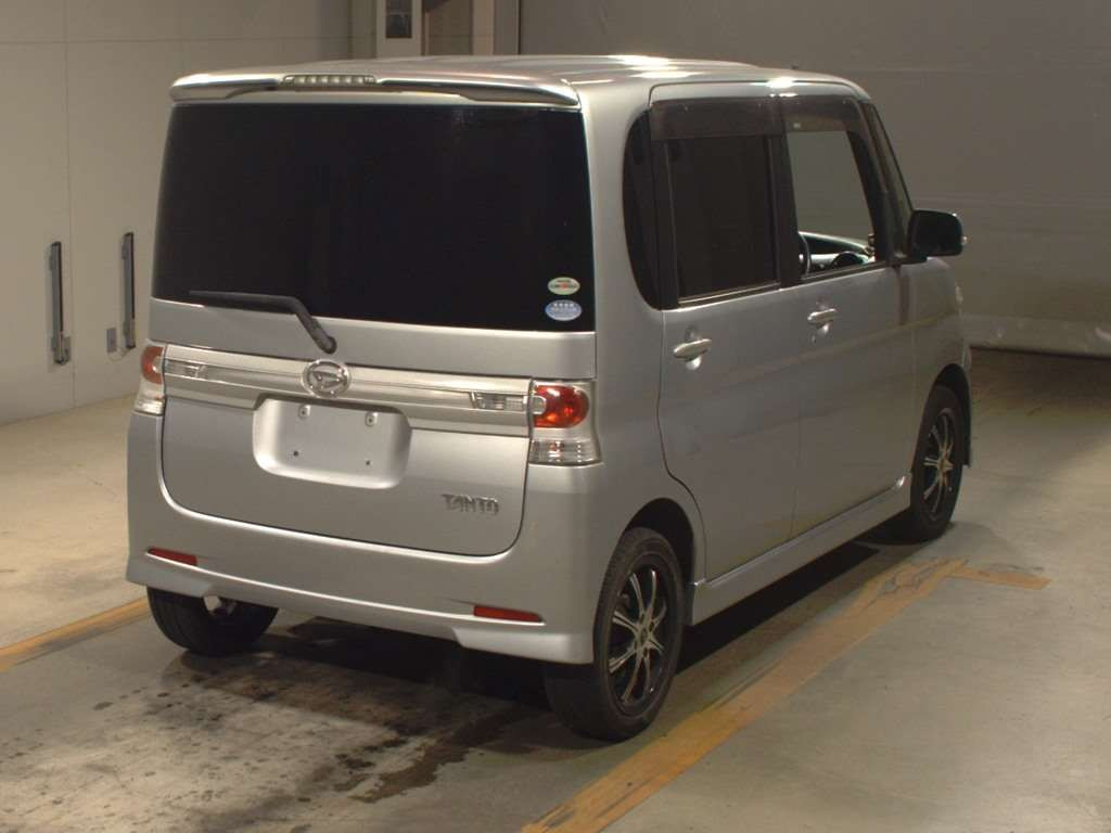 2011 Daihatsu Tanto Custom L375S[1]