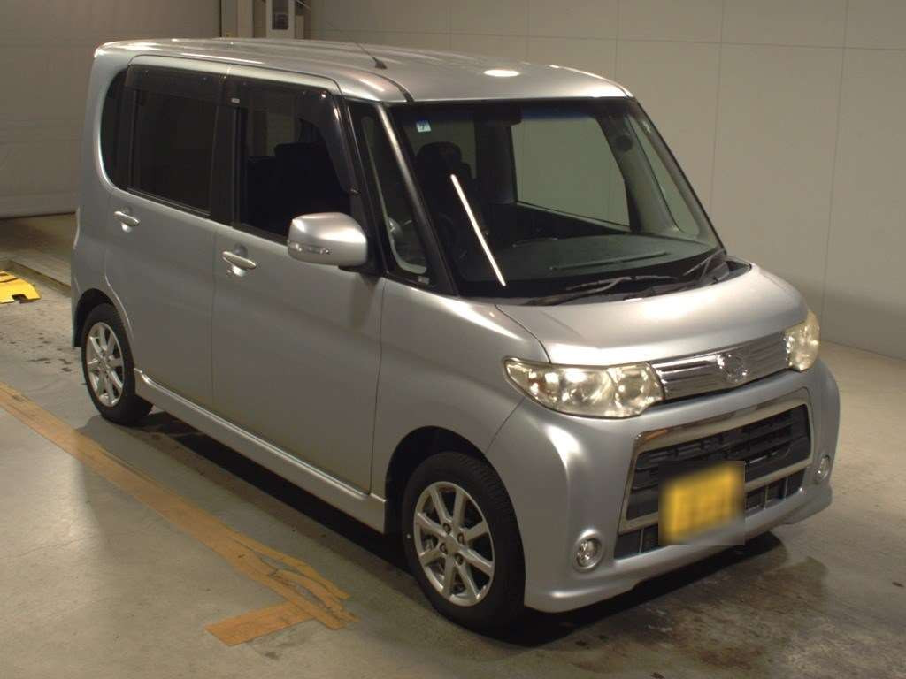 2011 Daihatsu Tanto Custom L375S[2]