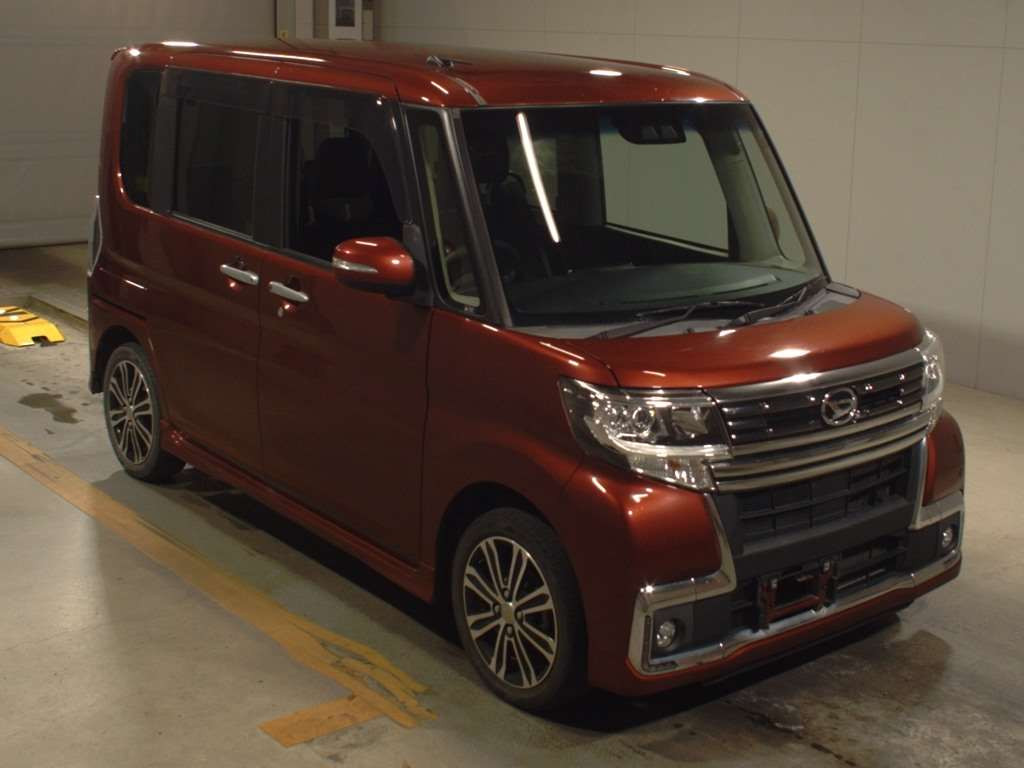 2017 Daihatsu Tanto Custom LA600S[2]