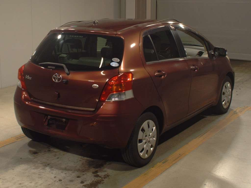 2010 Toyota Vitz NCP91[1]