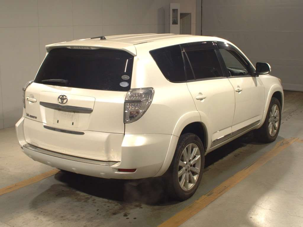 2010 Toyota Vanguard ACA38W[1]