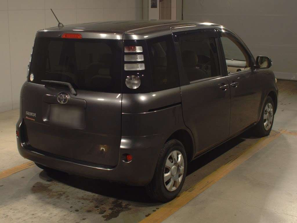 2006 Toyota Sienta NCP81G[1]