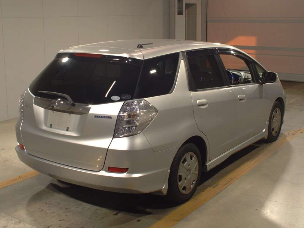 2011 Honda Fit Shuttle Hybrid GP2[1]