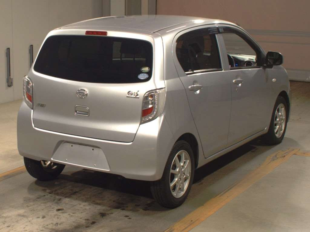 2013 Daihatsu Mira es LA300S[1]