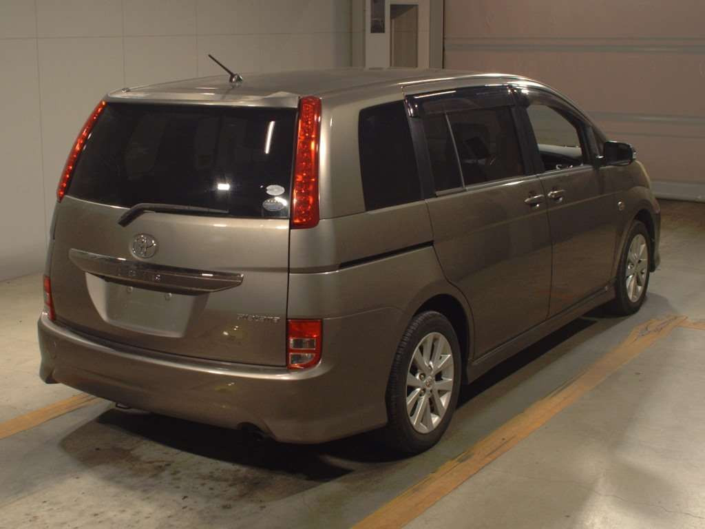 2007 Toyota Isis ANM10W[1]