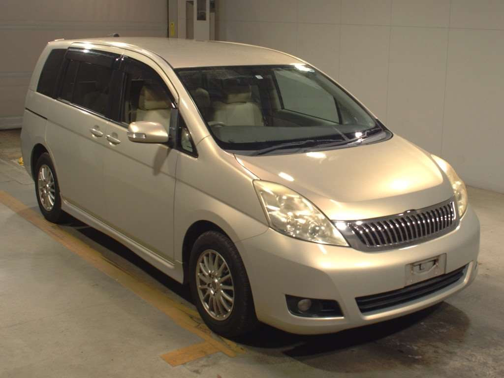 2011 Toyota Isis ZGM10G[2]