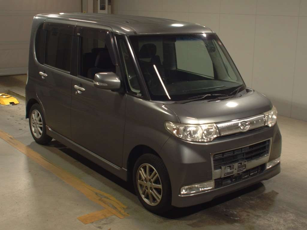 2010 Daihatsu Tanto Custom L375S[2]