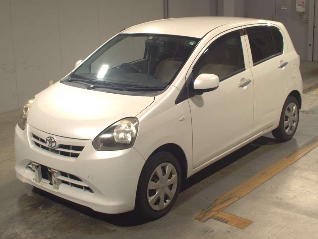 2012 Toyota Pixis Epoch LA300A[0]