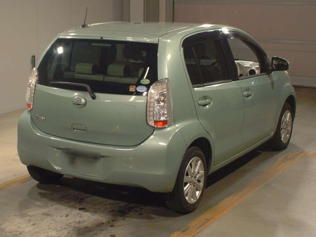 2014 Toyota Passo KGC30[1]