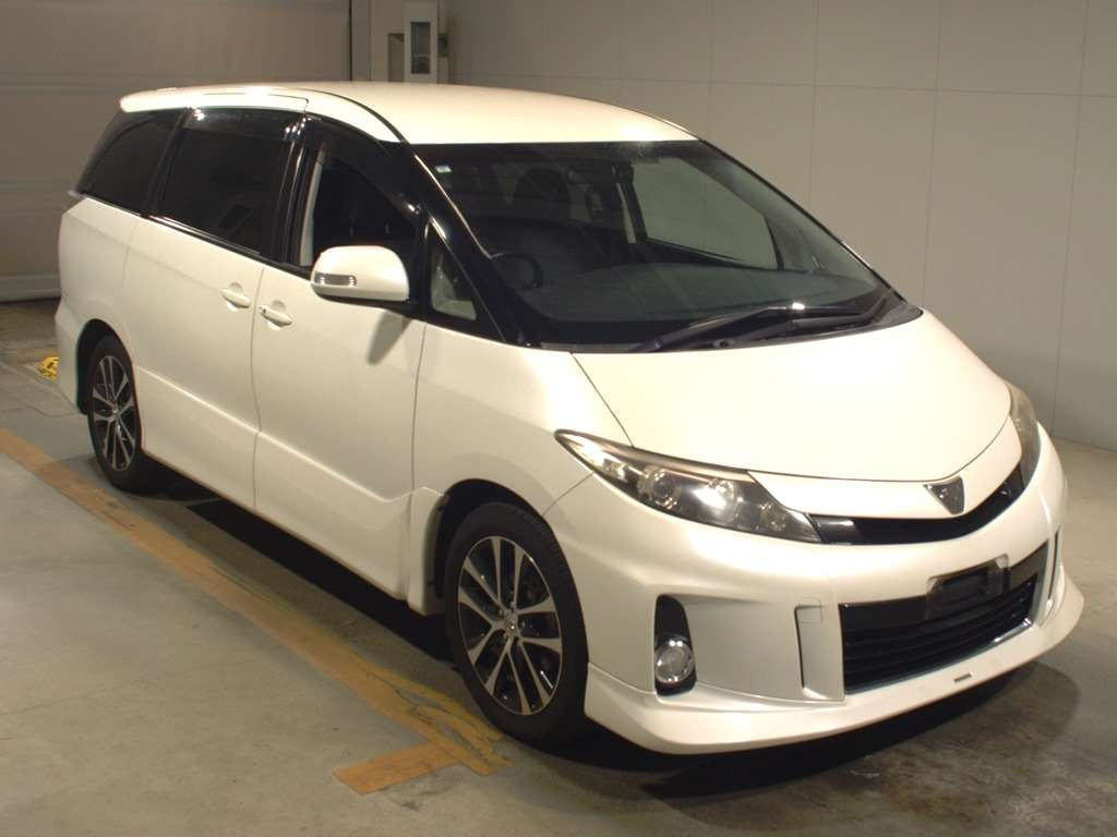 2013 Toyota Estima ACR50W[2]