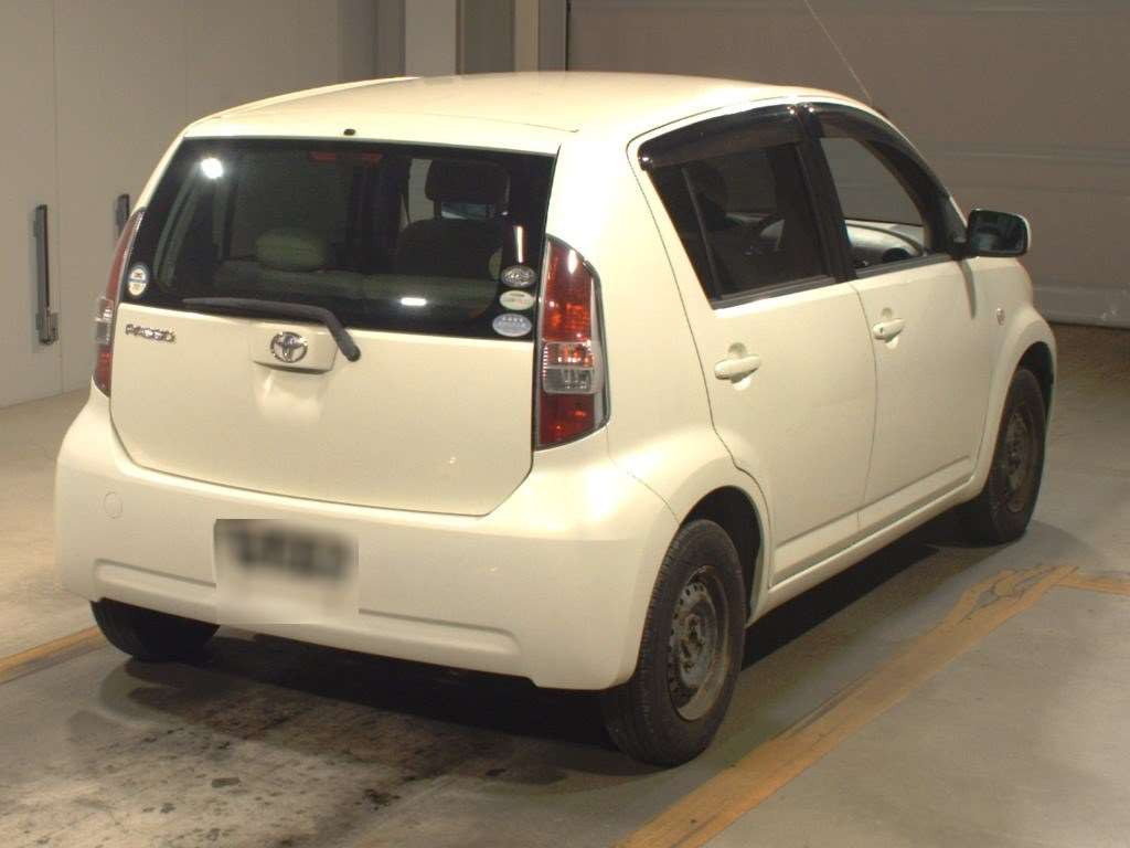 2005 Toyota Passo KGC10[1]