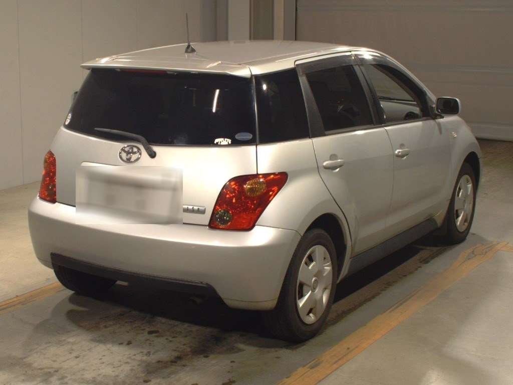 2003 Toyota IST NCP60[1]