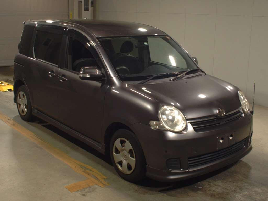 2007 Toyota Sienta NCP81G[2]