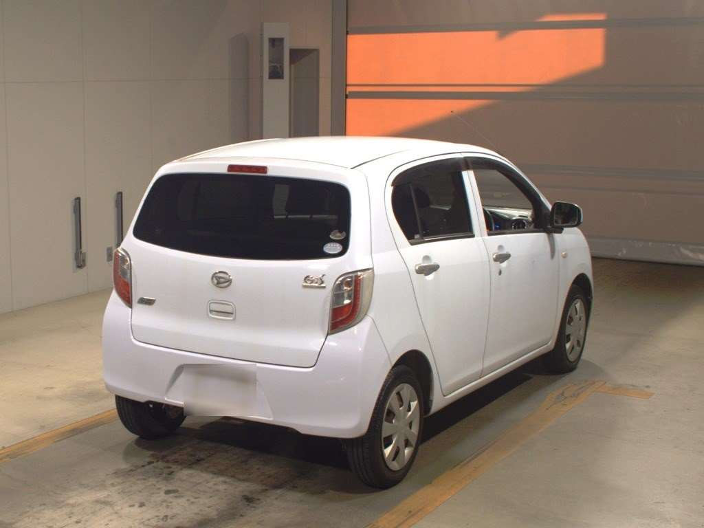 2011 Daihatsu Mira es LA300S[1]