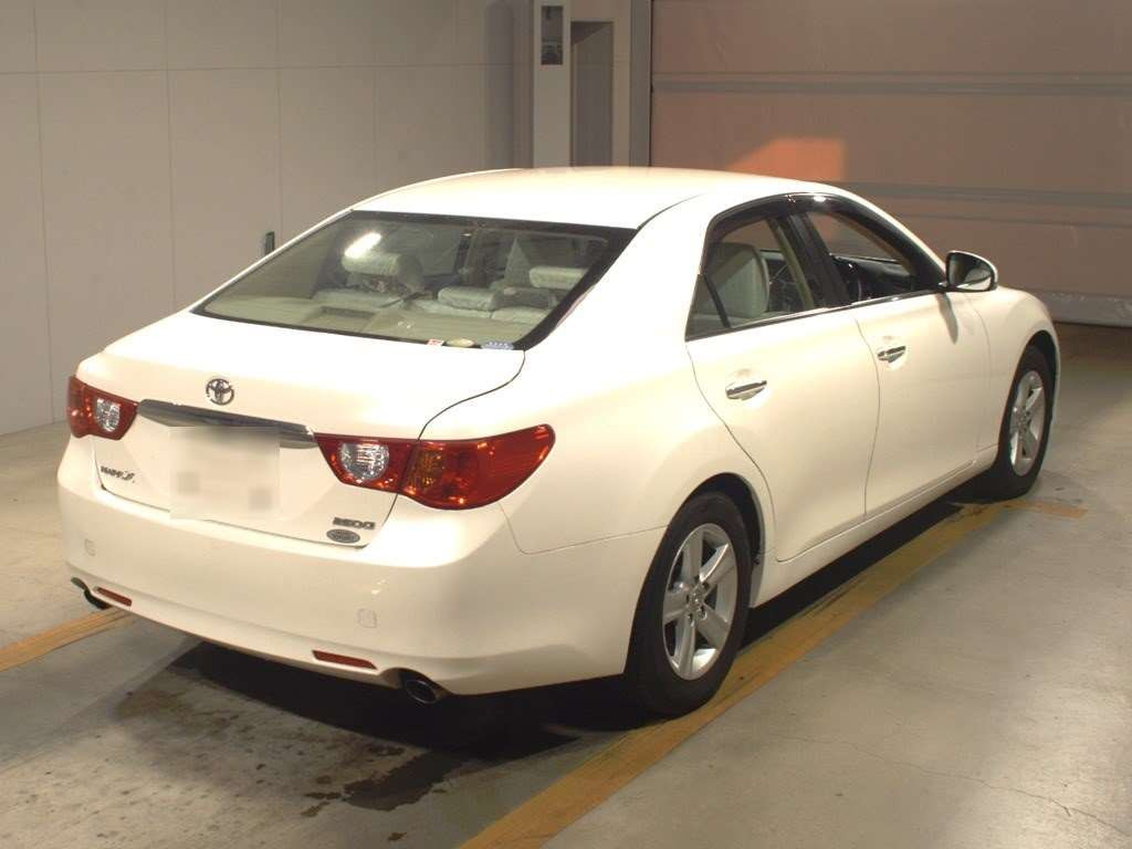 2010 Toyota Mark X GRX130[1]