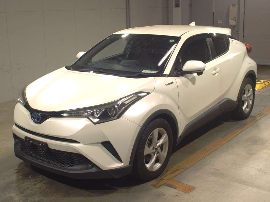 2017 Toyota C-HR ZYX10[0]