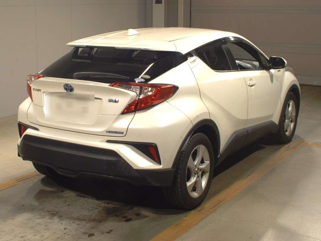 2017 Toyota C-HR ZYX10[1]