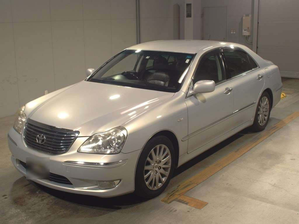 2005 Toyota Crown Majesta UZS186[0]