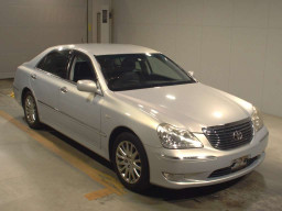 2005 Toyota Crown Majesta