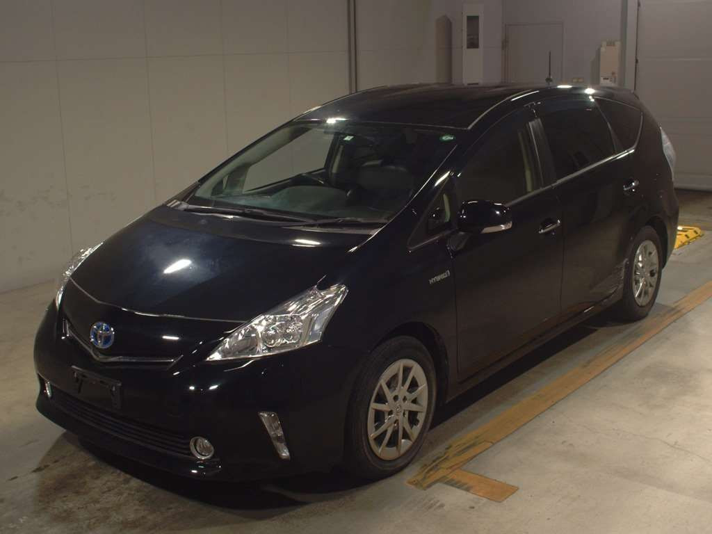 2014 Toyota Prius alpha ZVW41W[0]