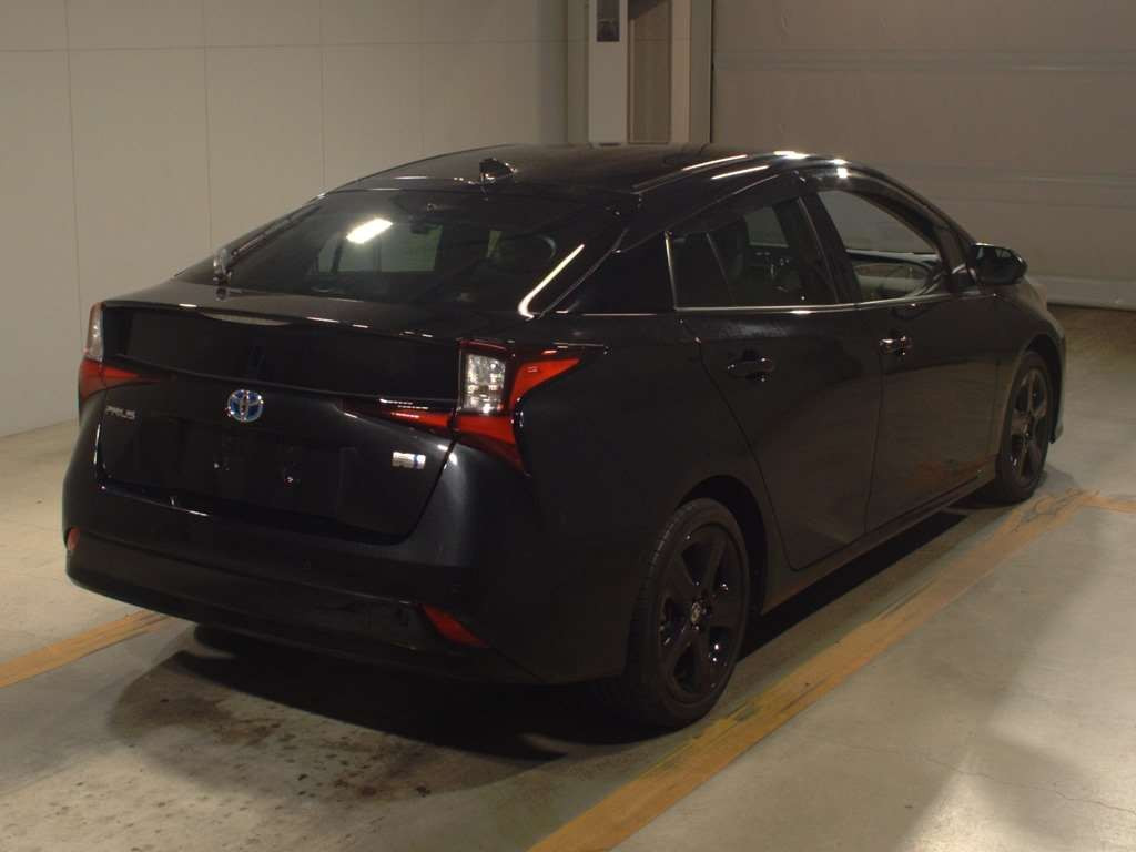 2021 Toyota Prius ZVW51[1]