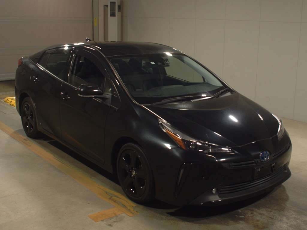 2021 Toyota Prius ZVW51[2]