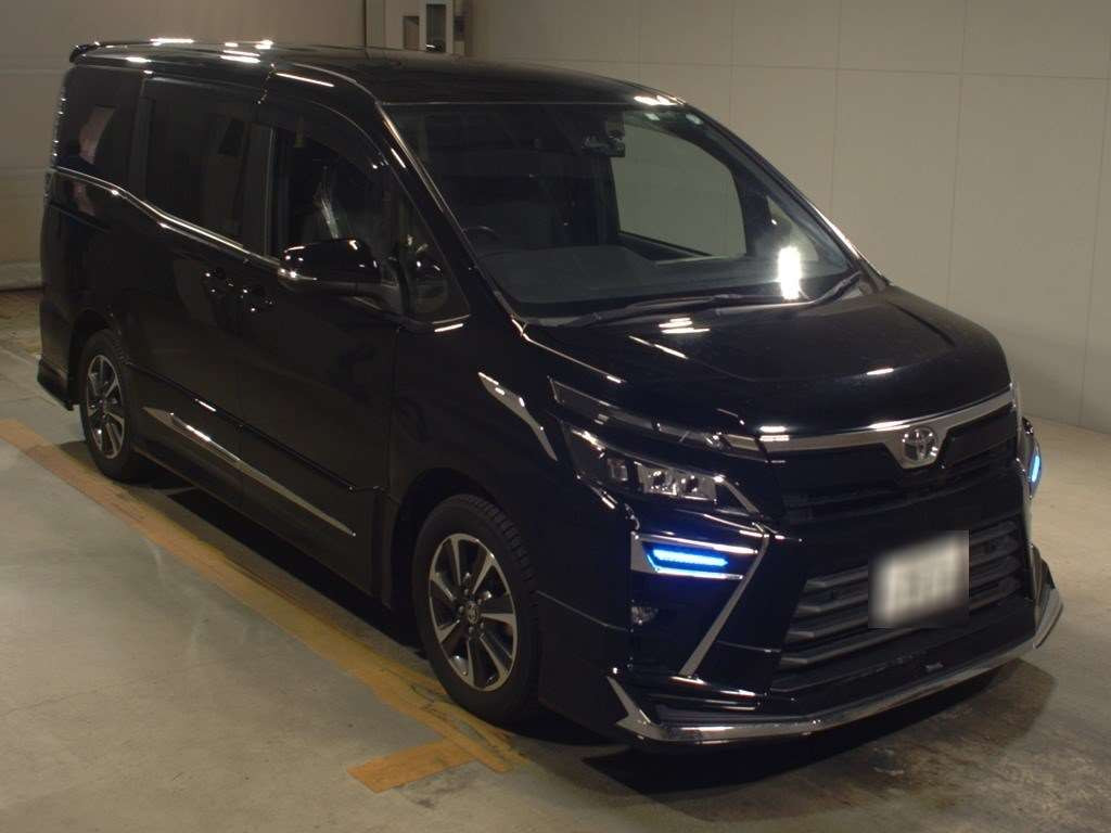 2020 Toyota Voxy ZRR80W[2]