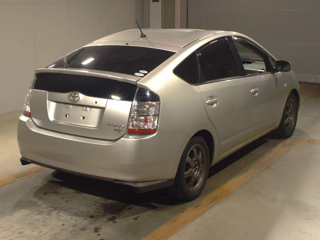 2005 Toyota Prius NHW20[1]