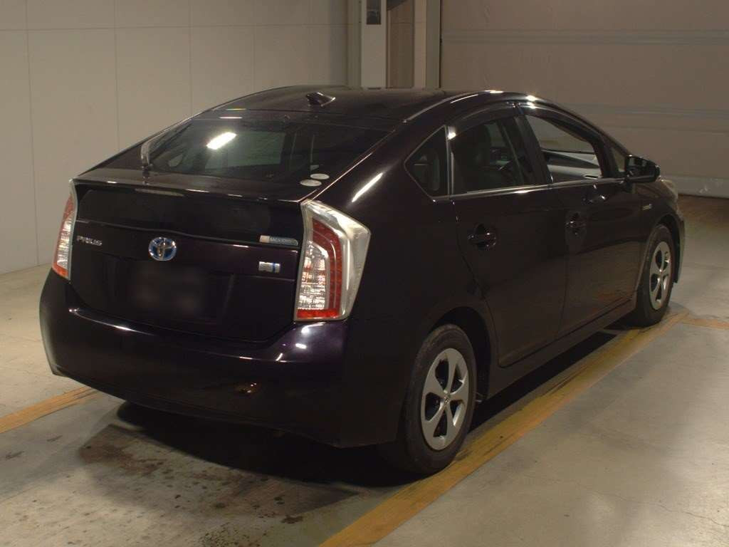 2012 Toyota Prius ZVW30[1]