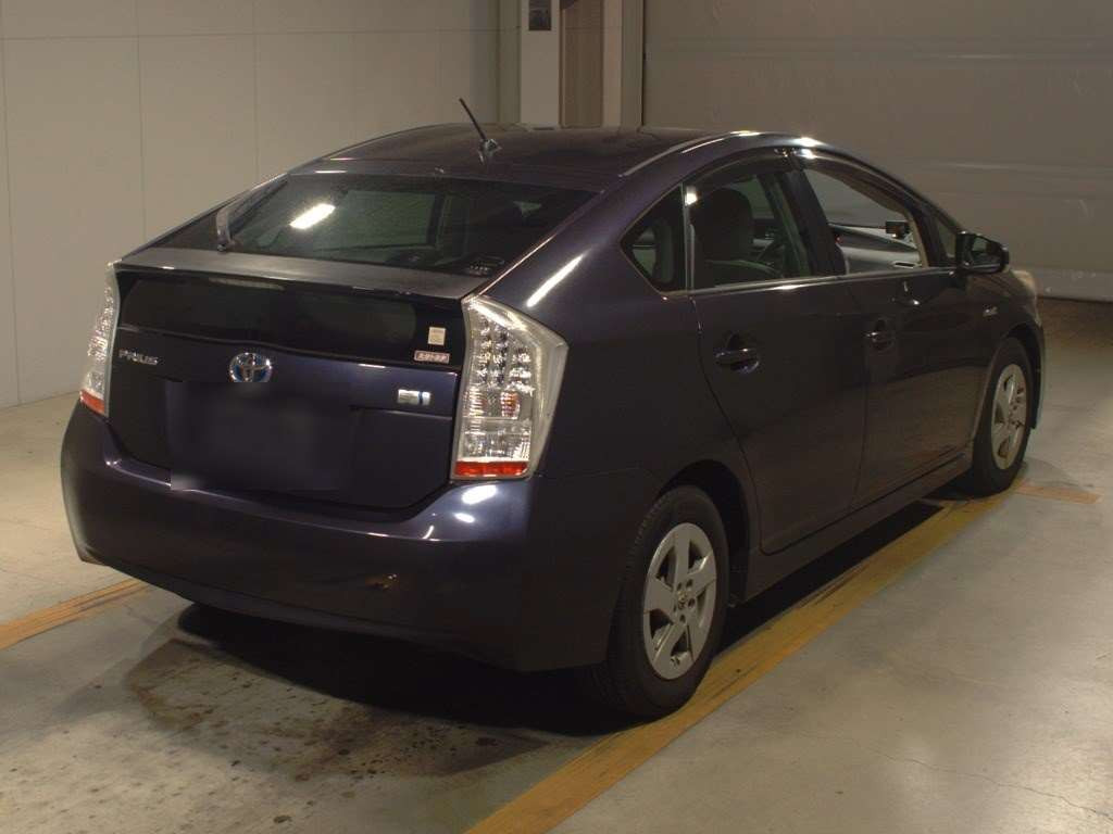 2011 Toyota Prius ZVW30[1]