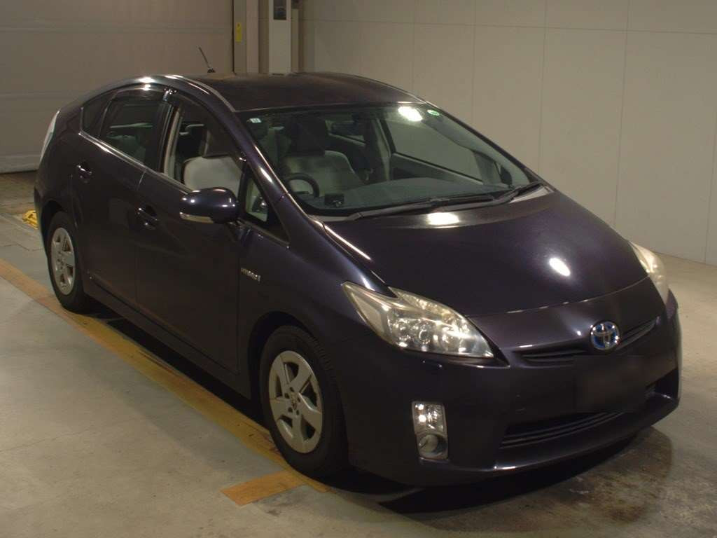 2011 Toyota Prius ZVW30[2]