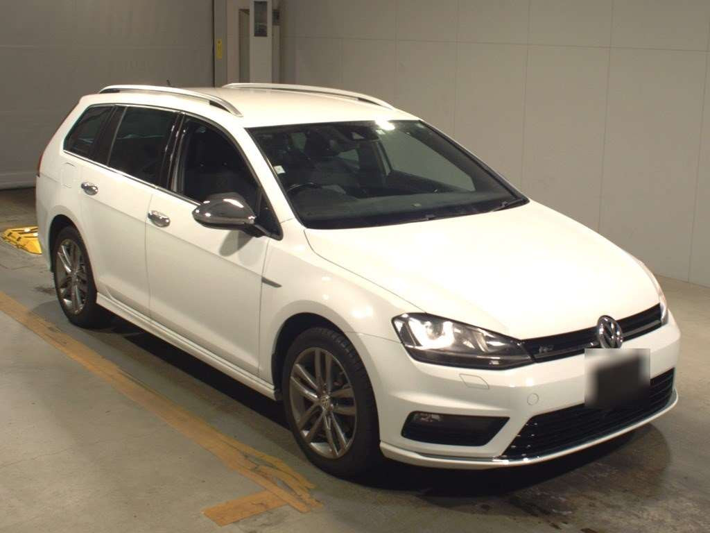 2015 Volkswagen Golf Variant AUCHP[2]