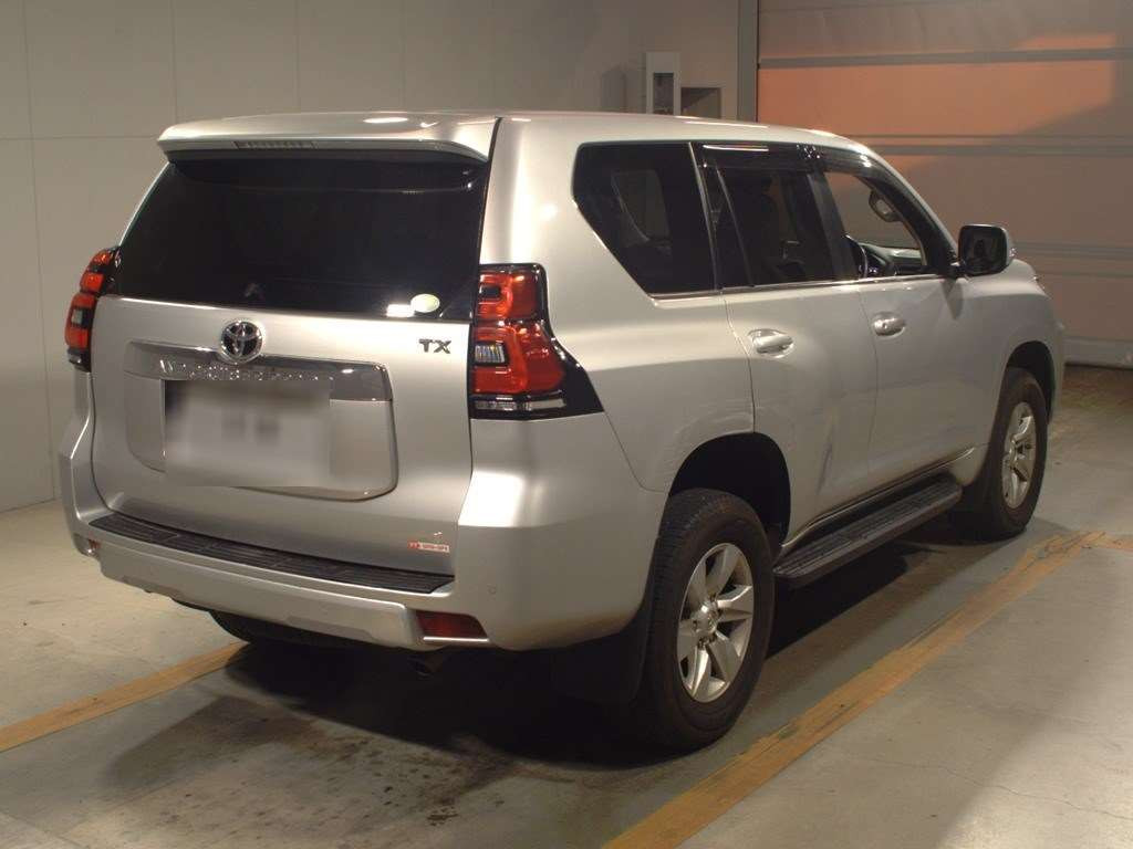 2018 Toyota Land Cruiser Prado GDJ150W[1]