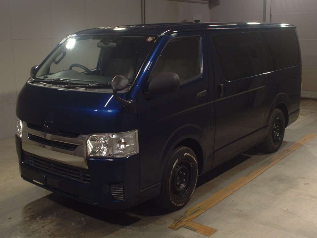 2017 Toyota Hiace Van TRH200V[0]