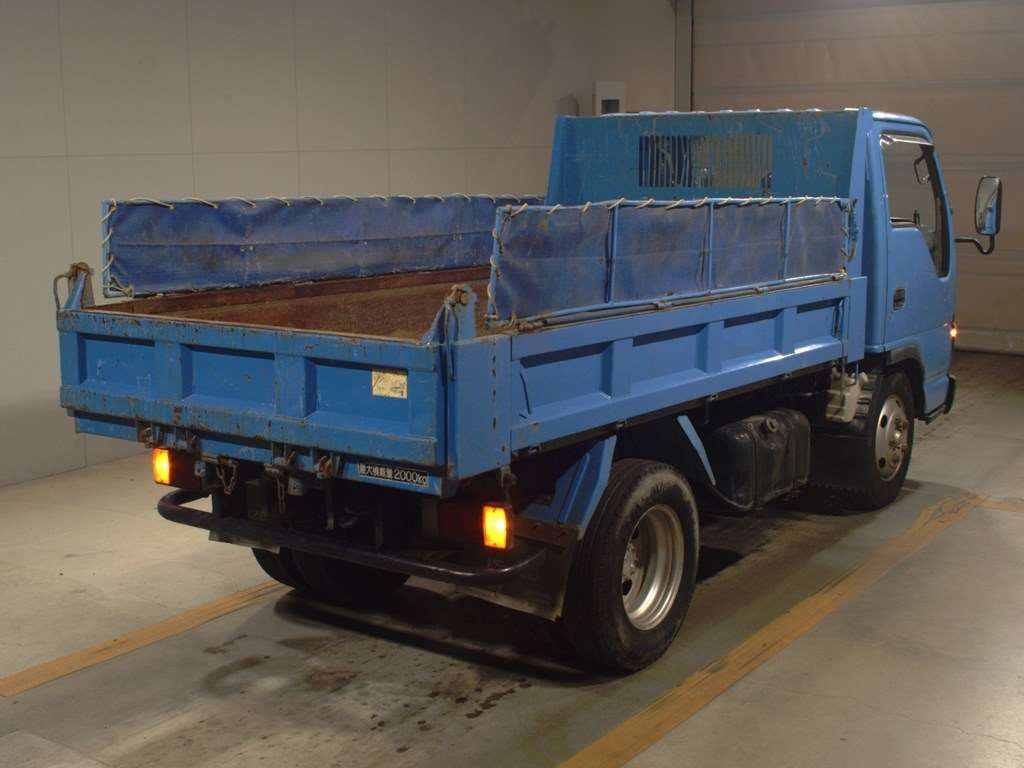 2005 Isuzu Elf Truck NKR81AD[1]