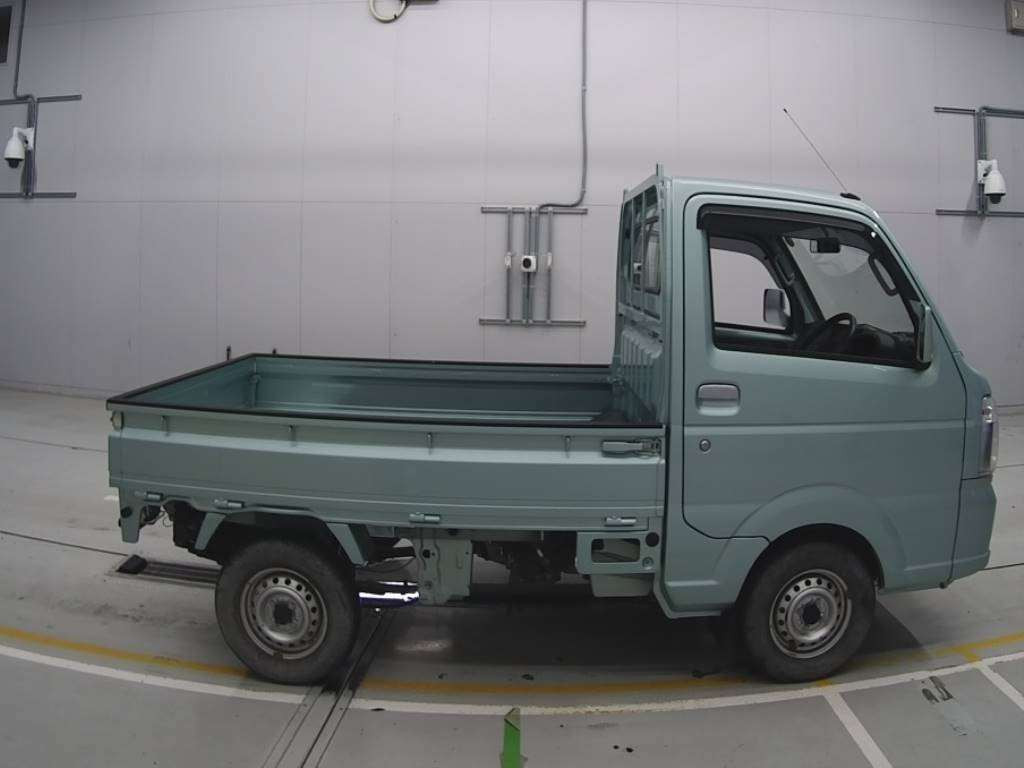 2019 Suzuki Carry Truck DA16T[2]